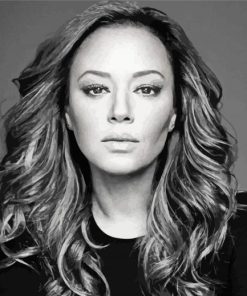 Black And White Leah Remini paint by number